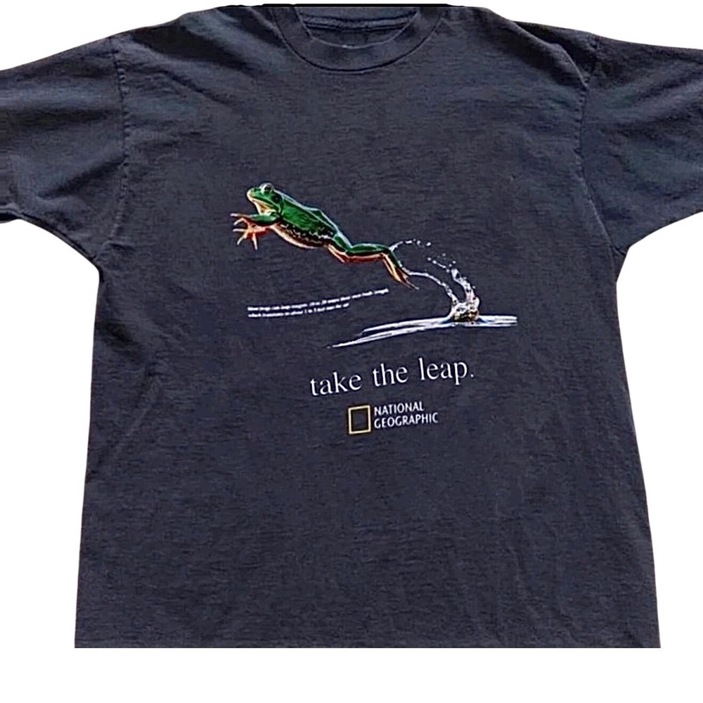 Gildan National Geographic T-Shirt Unisex Gray Excellent Frog Take The Leap
